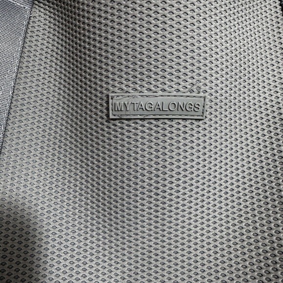 NWT! MY TAGALONGS WEEKENDER BAG BILLIE NEOPRENE Dots GREY NEUTRAL - Picture 8 of 9